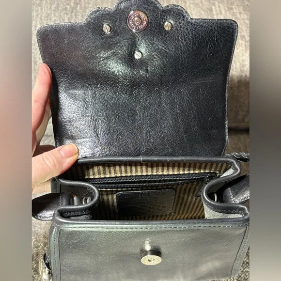 Brighton Vintage Claw Foot Handbag - Picture 9 of 16